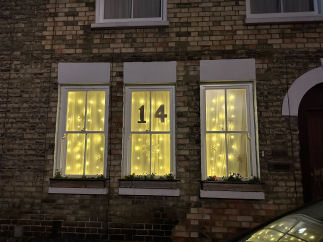 2024 Gwydir St festive window